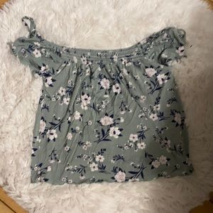 Never worn American Eagle shirt